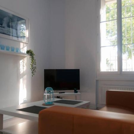 Grand Appartement Proche Gare Et Polygone Béziers Buitenkant foto